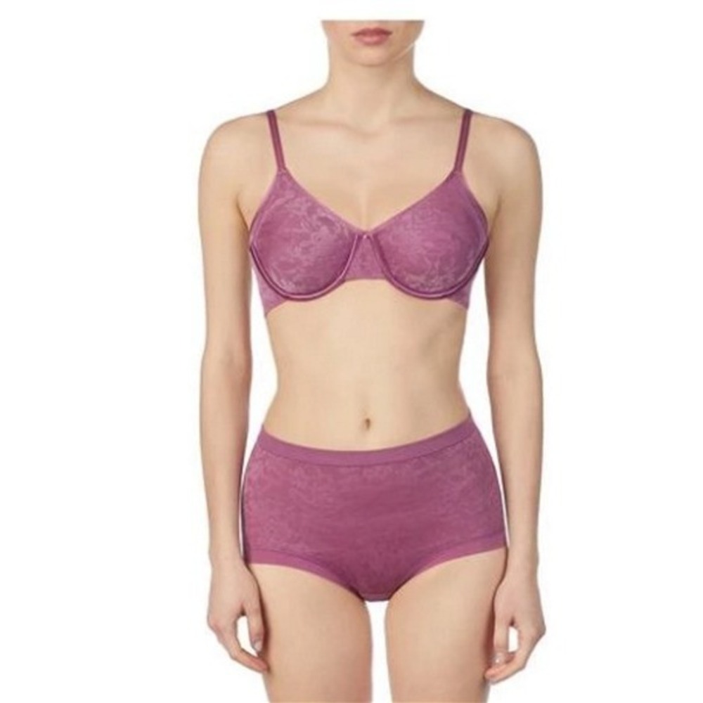 NWT Le Mystere SM Lace Perfection Brief Berry 117560